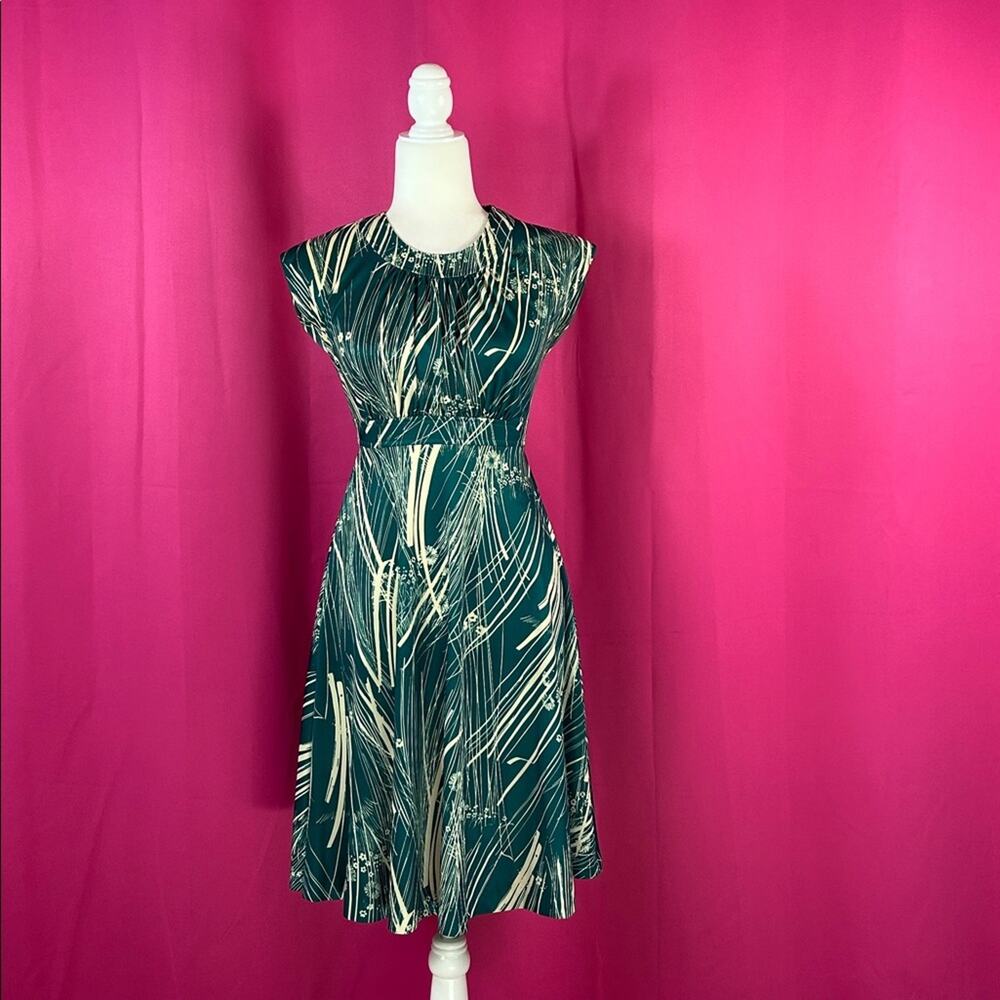 Vintage 70s‎ unbranded union made green patterned fit and flare midi dress, 7
